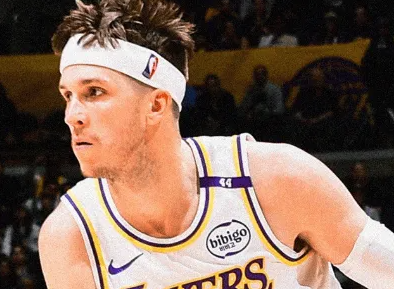 湖人更新官方社媒，公布了球队的伤病报告。奥斯汀-里夫斯（左小腿拉伤）和阿杜-蒂