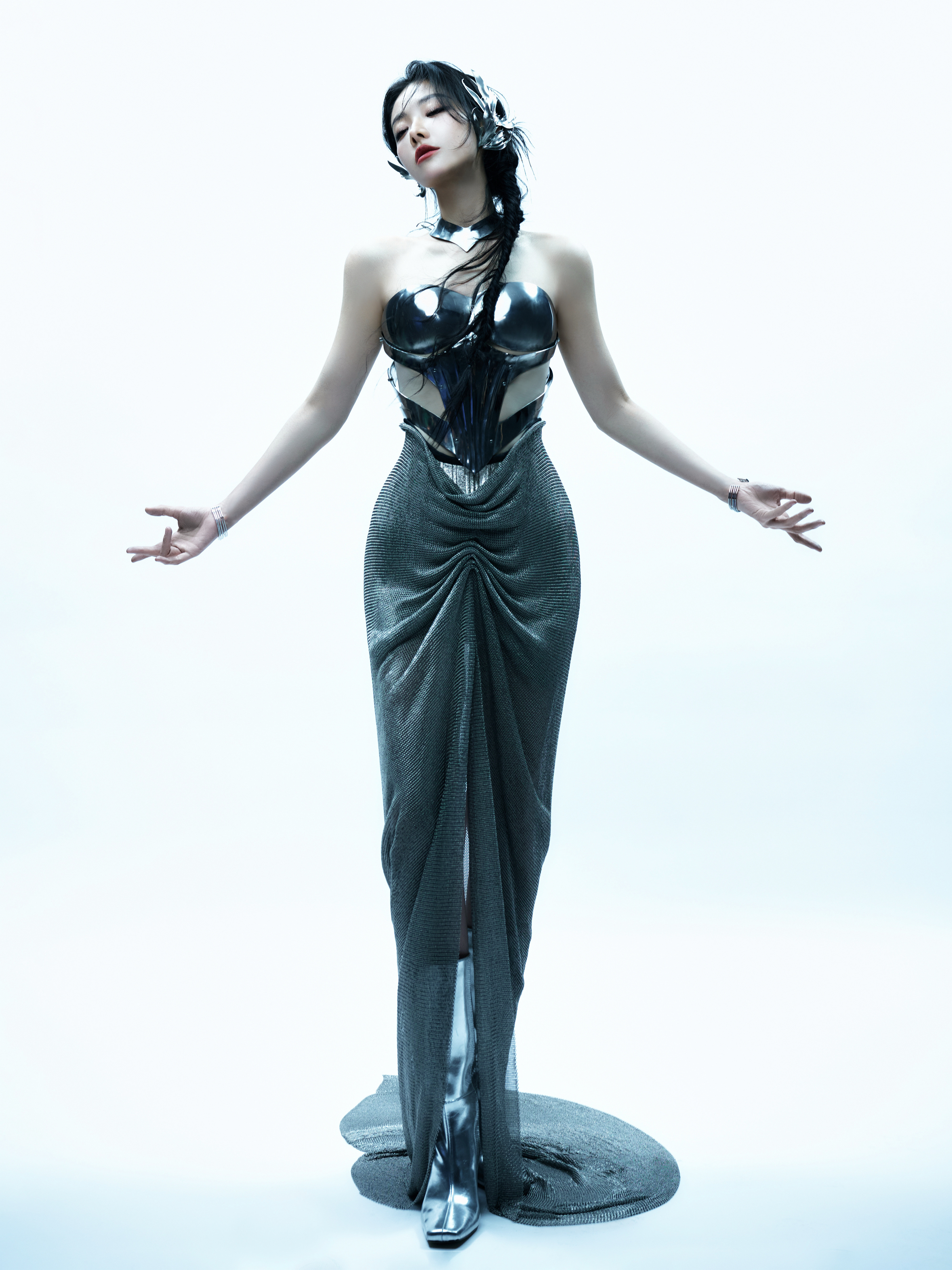 喻言喻言这性感黑裤袜大长腿配黑色细高跟+黑色过膝细高跟靴