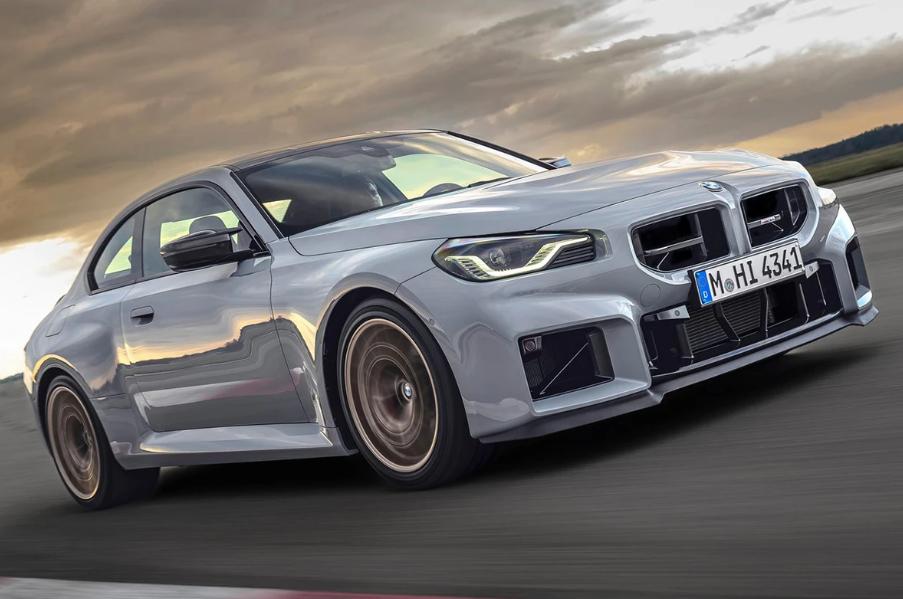 美国人买车最认哪些豪华品牌？2025年美国高端汽车市场销售数据出炉，从数据中我们