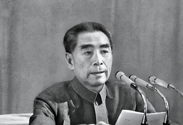 “请问总理先生，中国还有没有妓女？”西方记者本不怀好意刁难周总理，想看中国出糗，
