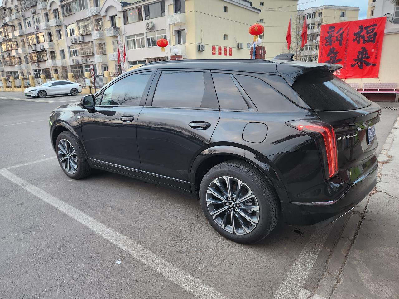 新款凯迪拉克XT5提车两个月作业购车价格:全国统一价没啥可说的，没啥优惠。选
