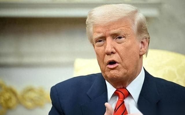 离中美巴黎经贸磋商开局不到24小时，特朗普深夜突然砸盘。他宣布对全球60个贸易