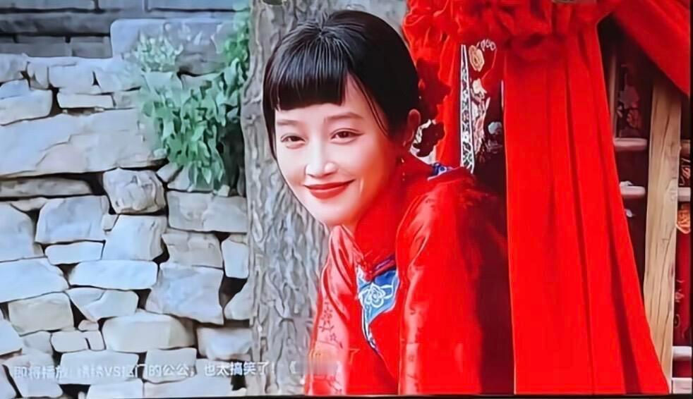 追完《生万物》，着实令人感慨万千😭剧中三位女性，三种截然不同的人生轨迹。绣绣选