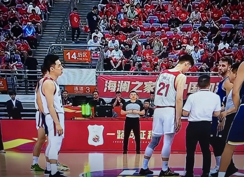 三场邀请赛打下来，中国男篮都赢得很利索，为此我有三点感概:第一、廖三宁的日趋成长