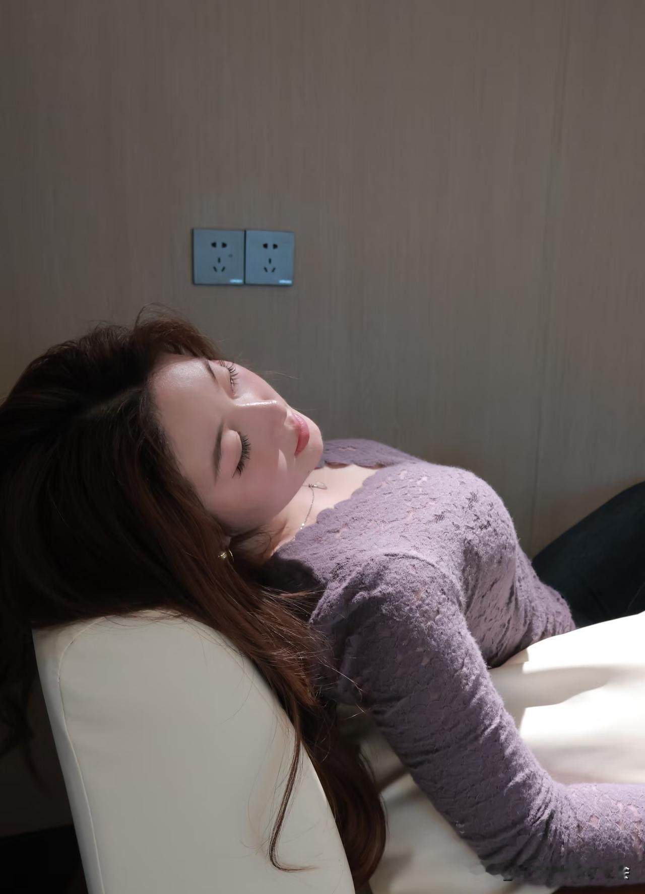 午睡小憩一会温柔小憩午休工作路上的小憩卧室小憩工位午睡﻿﻿度假小憩