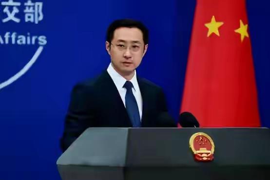 擒贼先擒王，美方发现不对劲，中方反制巴拿马后，枪口对准了美国达则兼济天下，穷则