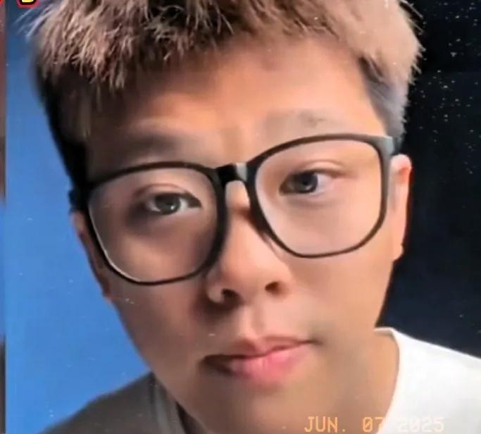 马筱梅婚礼前后：前夫放料后消失，网友发现葛斯齐预言成真马筱梅跟汪小菲结婚那会儿