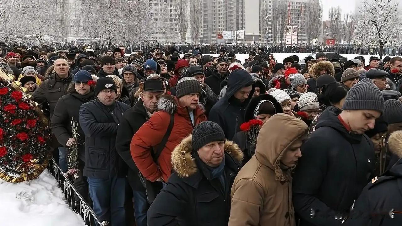 普京定调2026：人口就是国力俄总统普京今在克里姆林宫摊牌：即便打仗+制裁，