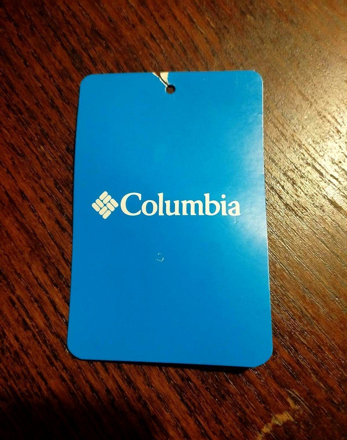 Costco不卖衣服,卖的是不纠结的购物体验。撕掉标签,不分男女,尺码从12到