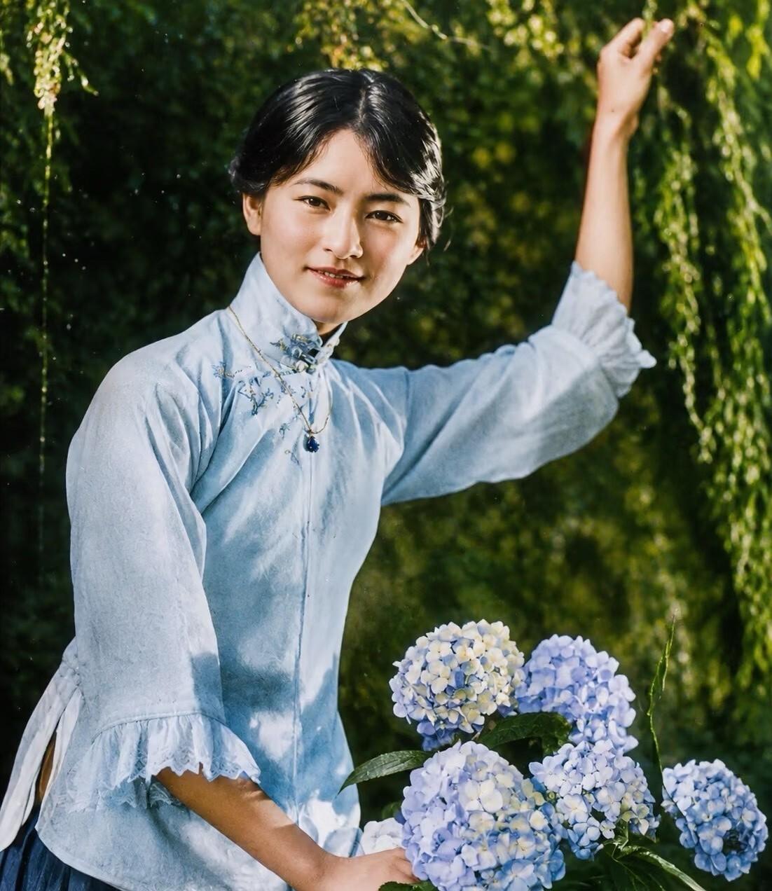 很多人不知道，16岁的林徽因，与众多少女一样，挺喜欢文艺青年徐志摩的。不过当徐志