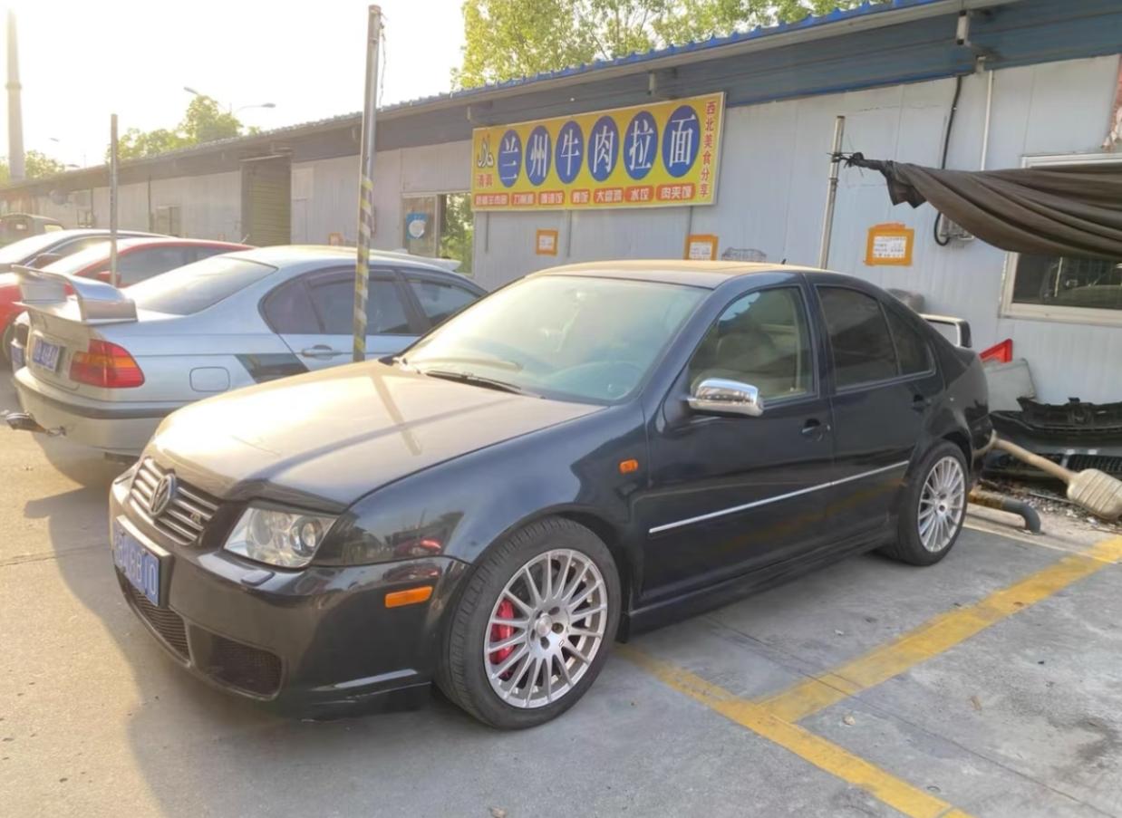 15年老车留还是换？关键看这4点15年以上车龄的车主注意：继续开需半年一检，