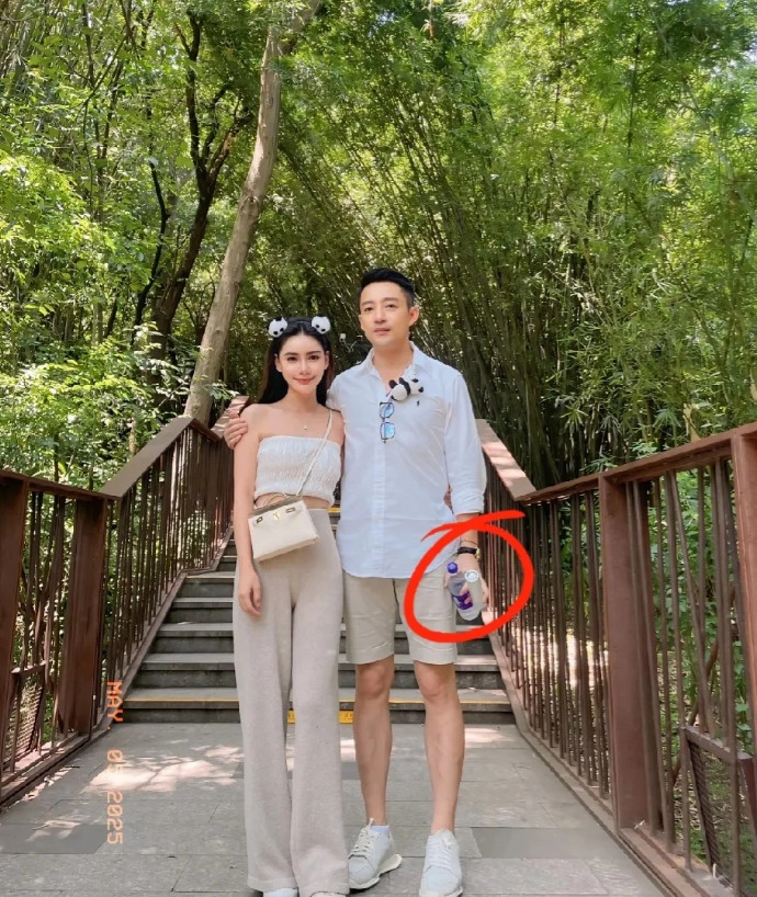 这下有些人满意了，汪小菲面临两难局面？若不办婚礼就等于默认筱梅的负面消息，