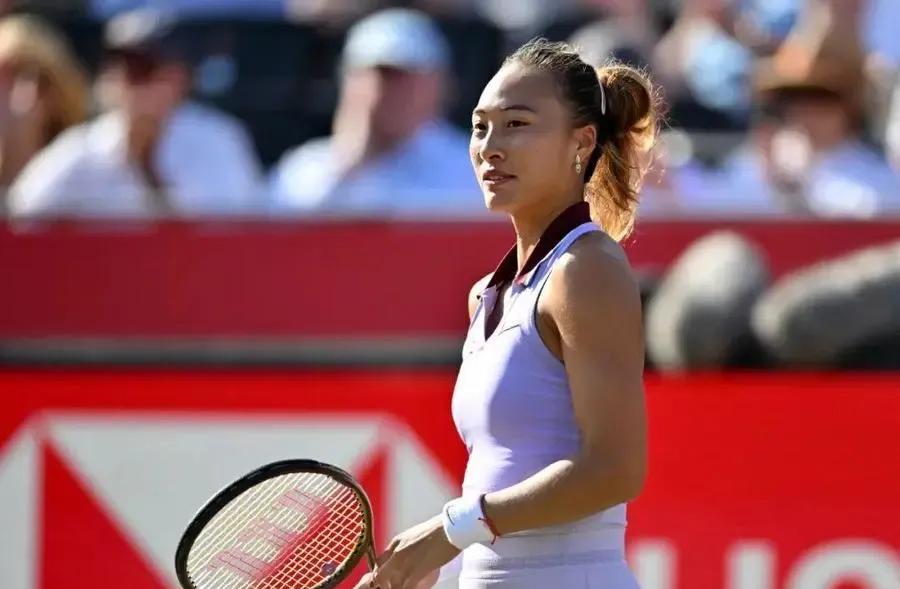 准备熬夜观看电视直播网球WTA500柏林站首轮郑钦文对阵莱巴金娜网球比赛。结果