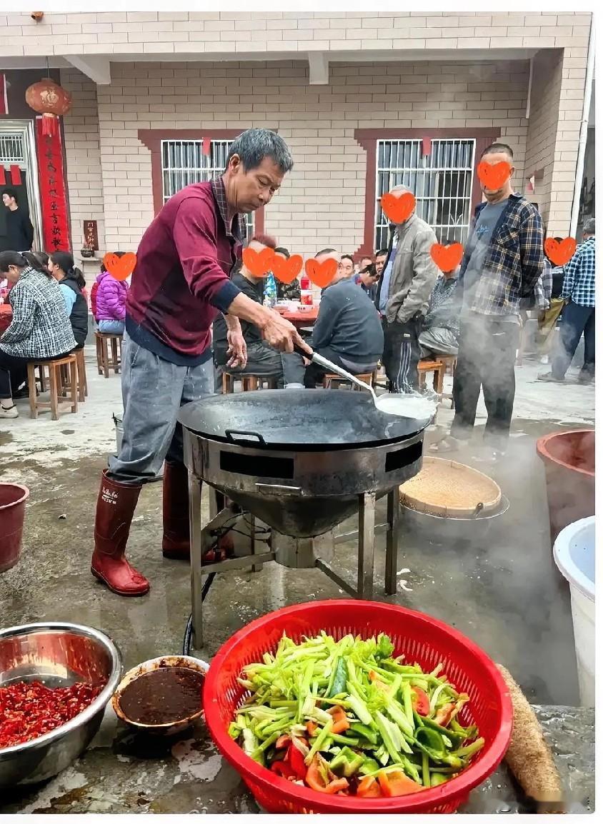 我很喜欢我家公公！我公公，64年的龙，61岁，地道农村人，没有退休金，每个月