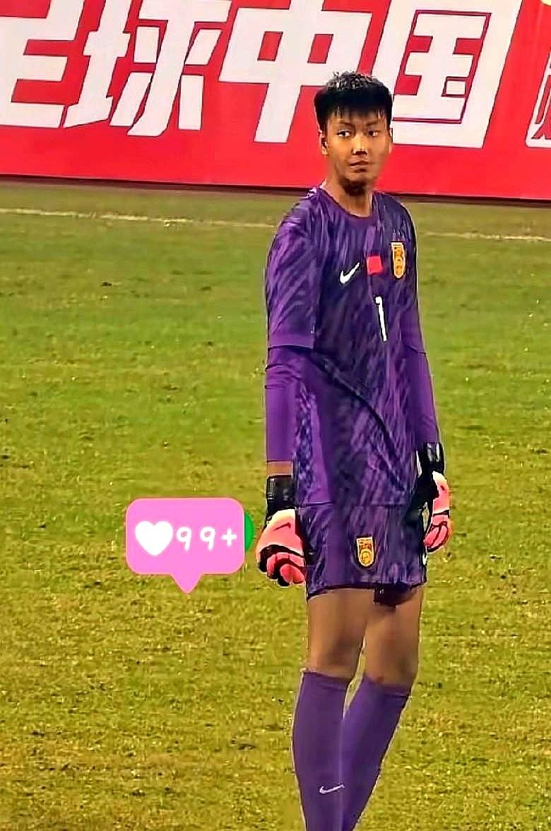 谁懂啊！中国国少U17的门将秦子牛，怕是全世界最“孤独”的门将了！球队进攻线