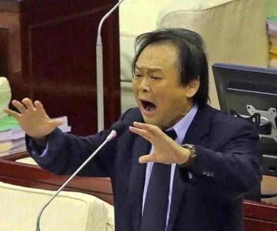 王世坚要来了？找馆长取经规划大陆行！王世坚最近去了馆长家。不是为了别的