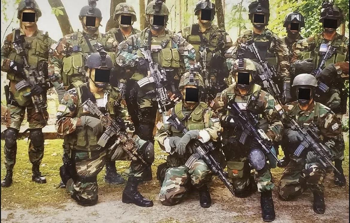 1999年在科索沃执行维和工作的英国军人