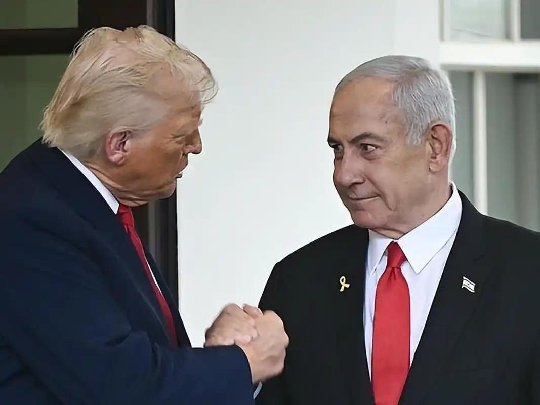 美国现在跟以色列好得恨不得穿一条裤子，可谁能想到，几十年前有个美国总统，差点把以