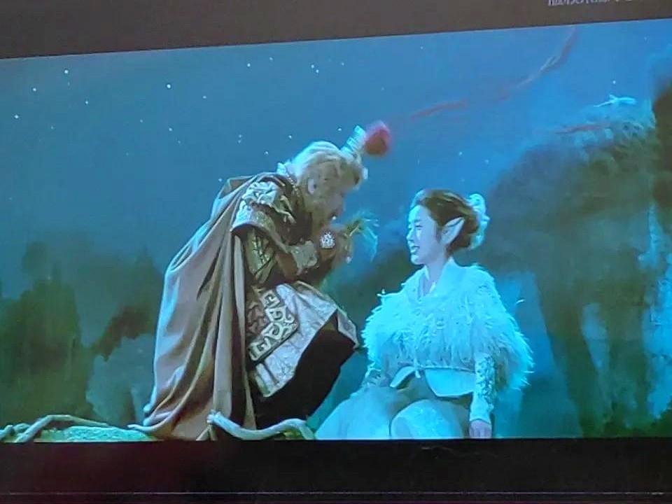 一部票房破10亿的电影，我免费看，结果5分钟就关了。最近无聊翻到这部《西游记