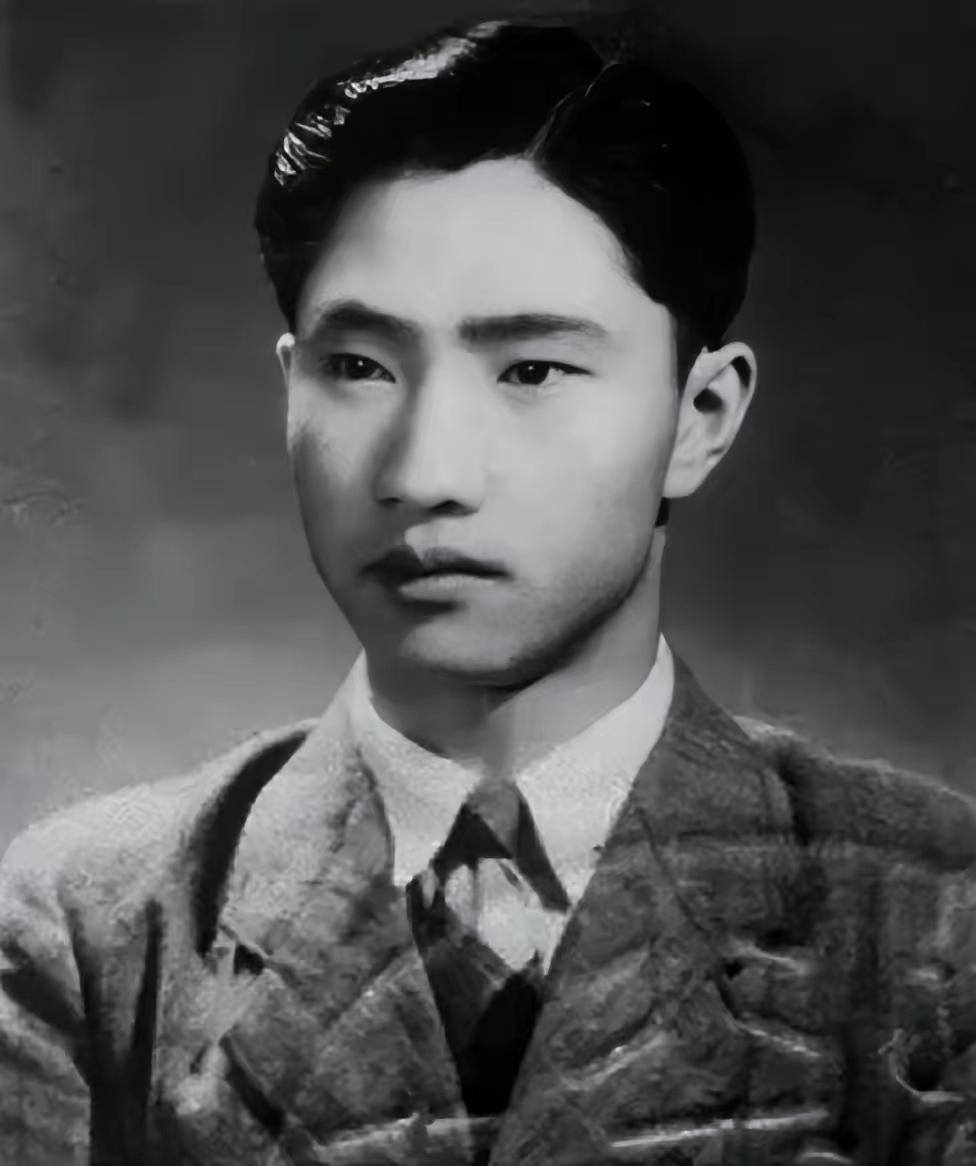 2008年，中央通知去台湾领父亲骨灰，儿子坚定拒绝：他是叛徒2008年，一封来