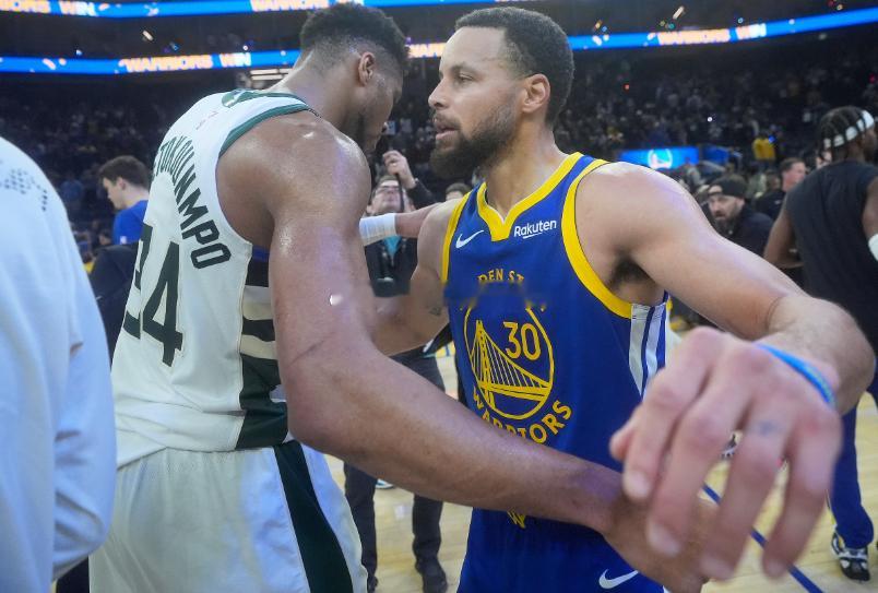 今日，NBA记者BrettSiegel更新了扬尼斯·阿德托昆博交易动态。记者表示