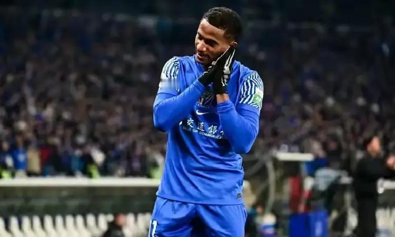 米内罗铁定留下，路易斯铁定走人，阿马杜还在悬着——一句话，申花外援洗牌不是看名气