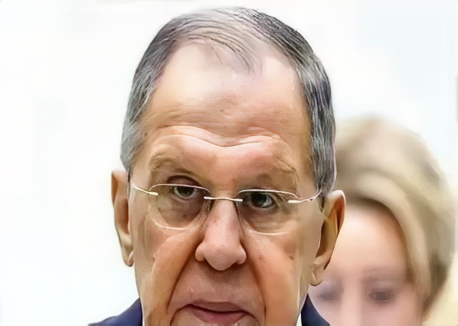 俄罗斯的真正死敌，不是美国，也不是德国。是那个200年来，每当你要推开世界大门