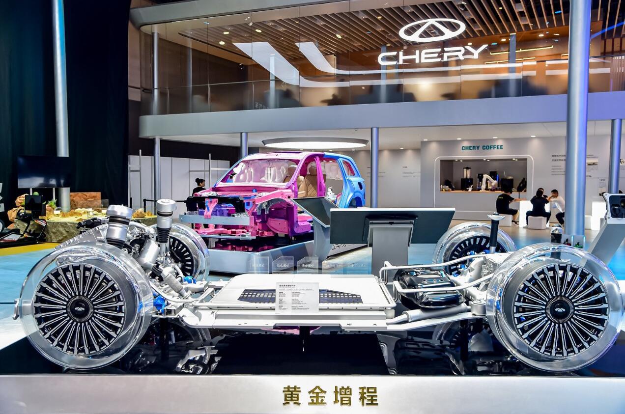 增程该怎样做？奇瑞给出了标准答案 这几年来，车圈里似乎一直都有“新能源路线之
