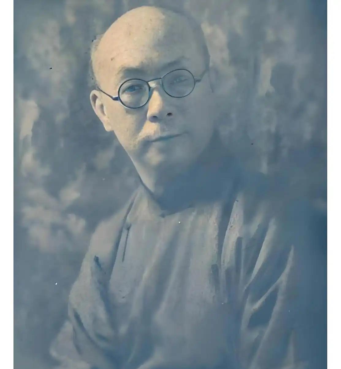 中国最大汉奸是谁？远比汪精卫更加可恨。若是无他，日本连中国大门都进不了。麻烦各