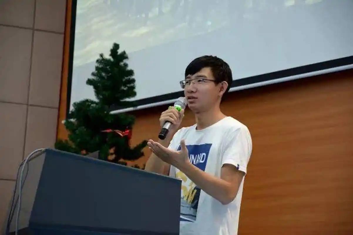 北大学霸刘嘉森语出惊人:“当你没有家财万贯的父母，没有大权在握的亲戚朋友，而别人