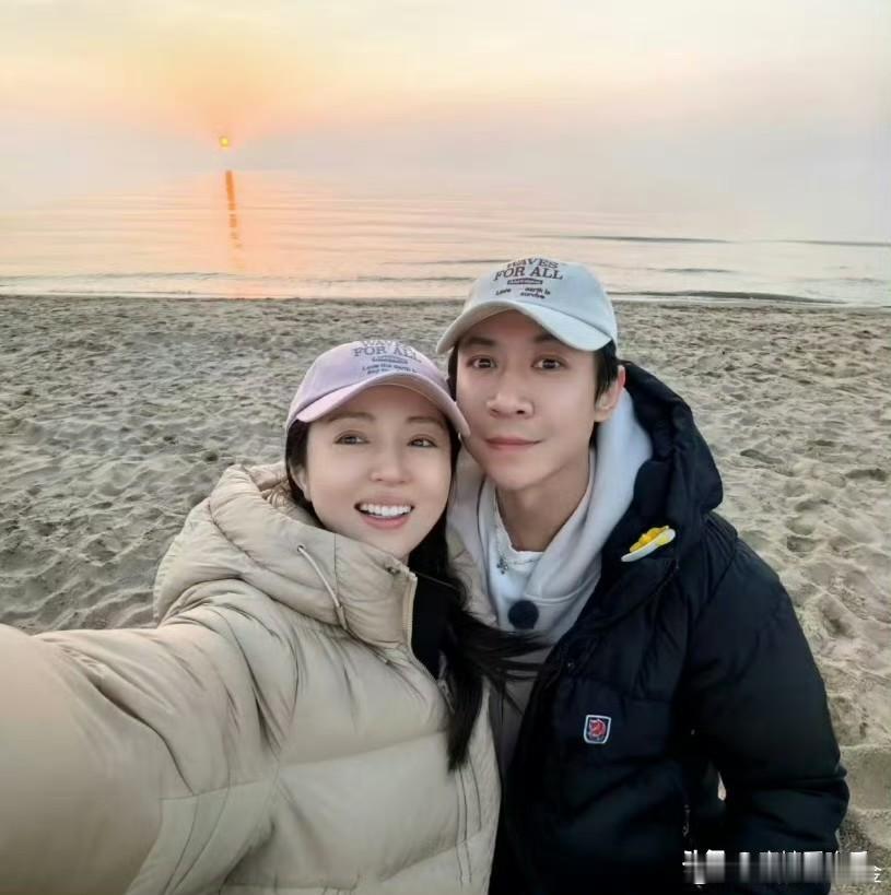 张维伊和高云翔高云翔回来第二年就再婚，张维伊成名了也不忘带亲戚上节目。高云