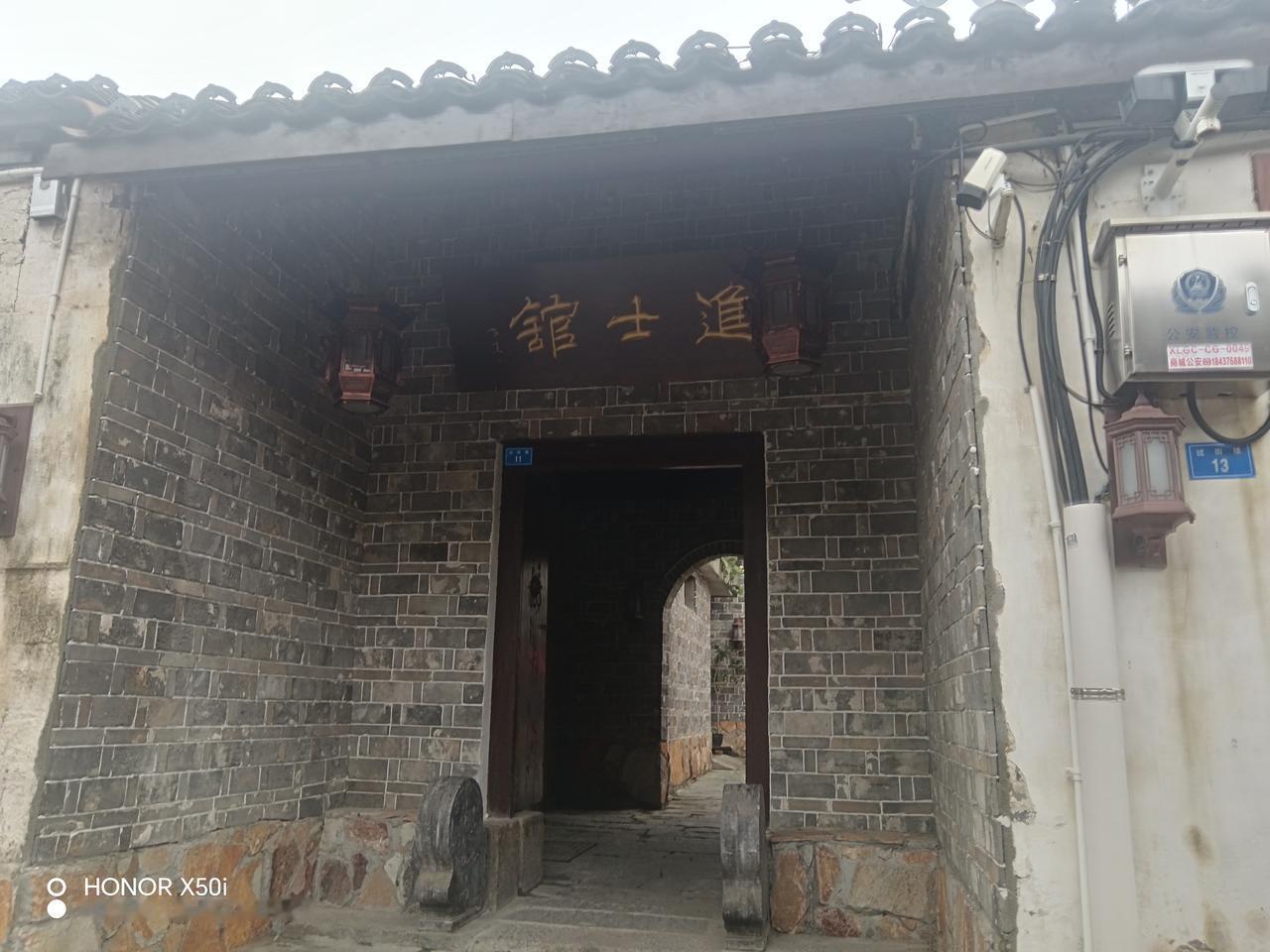 成语“名落孙山”典故由来5月27日，商城县老干部摄影班学员