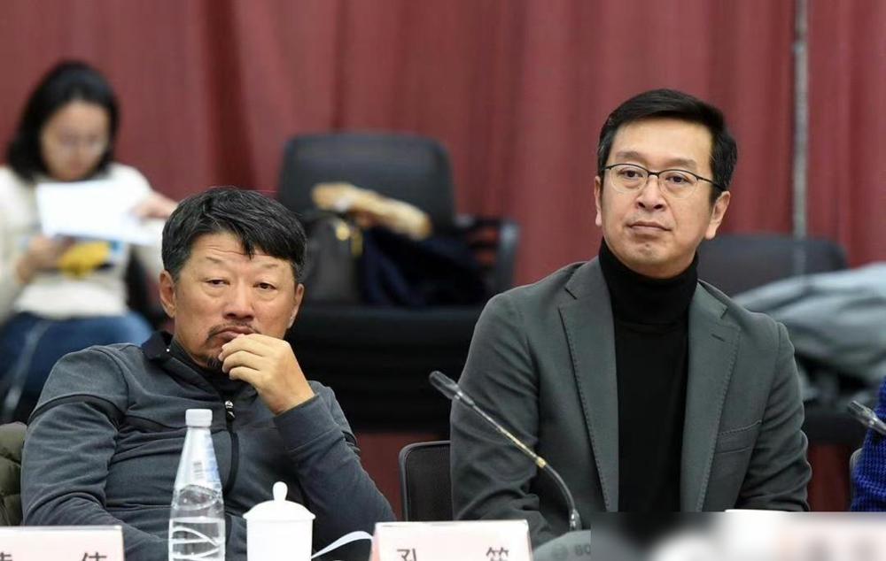 别被那些“行业寒冬”的丧气话骗了，邵氏兄弟刚豪掷45亿砸向正午阳光。这哪是简