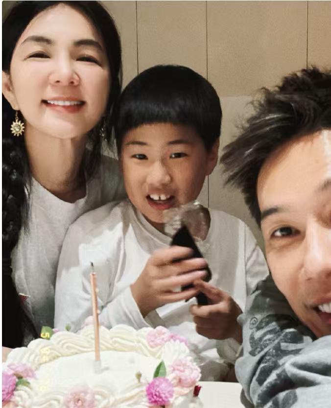 Ella儿子，该矫正牙齿啦！Ella和大马老公赖斯翔结婚14年了，儿子也已经9