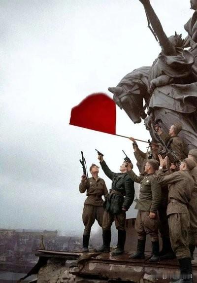 发现没，汉斯猫的名将大把。前几名的古德里安，曼施坦因，龙德斯坦因，费多尔·冯·