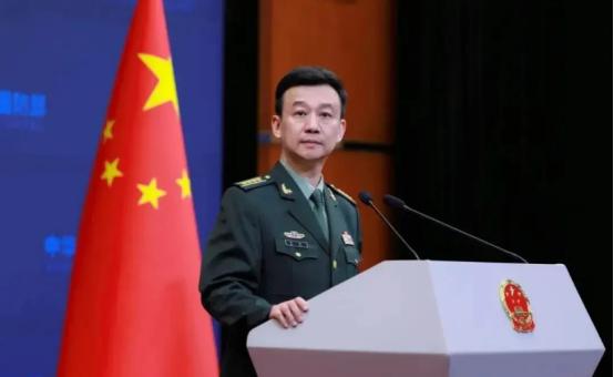 “从现在起，这片空域你们动不了！” 1月10日上午，东部战区某雷达站的