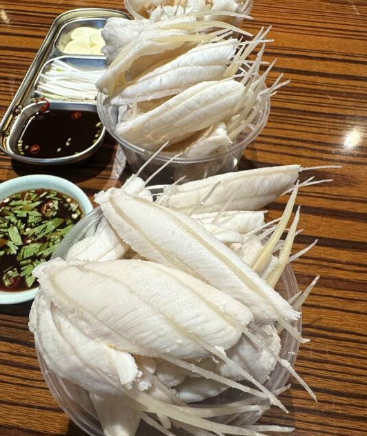 谁知道这是哪个地方的特色美食？叫什么，看着就诱人