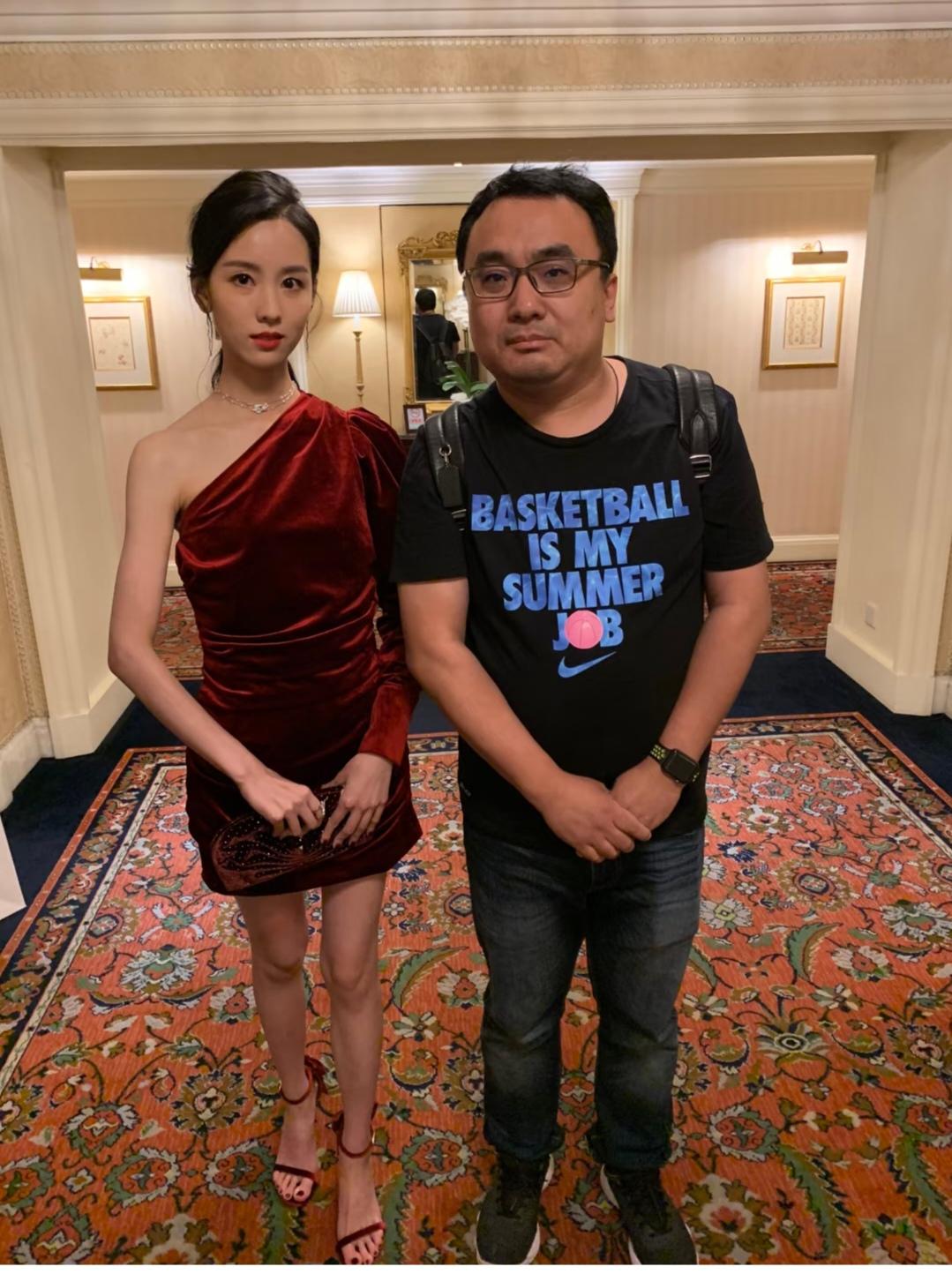 陈都灵好清秀，好想把这位男士抱出去。