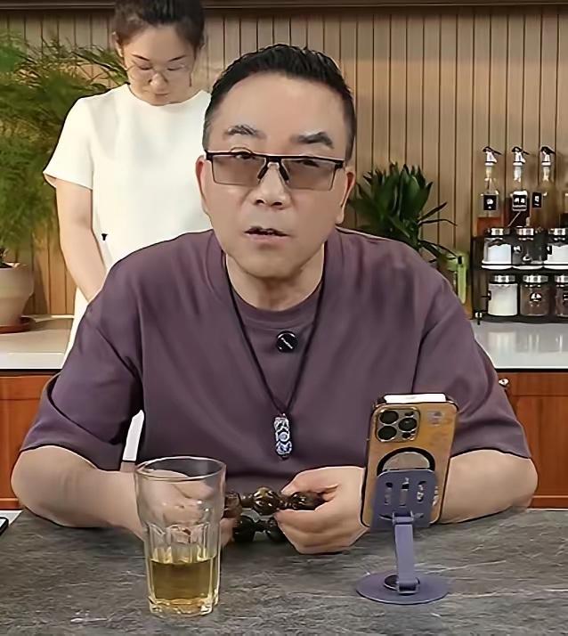 【杨议的徒弟薛博文为什么期待加入德云社呢？】薛博文离开杨光相声社后，不少观众提