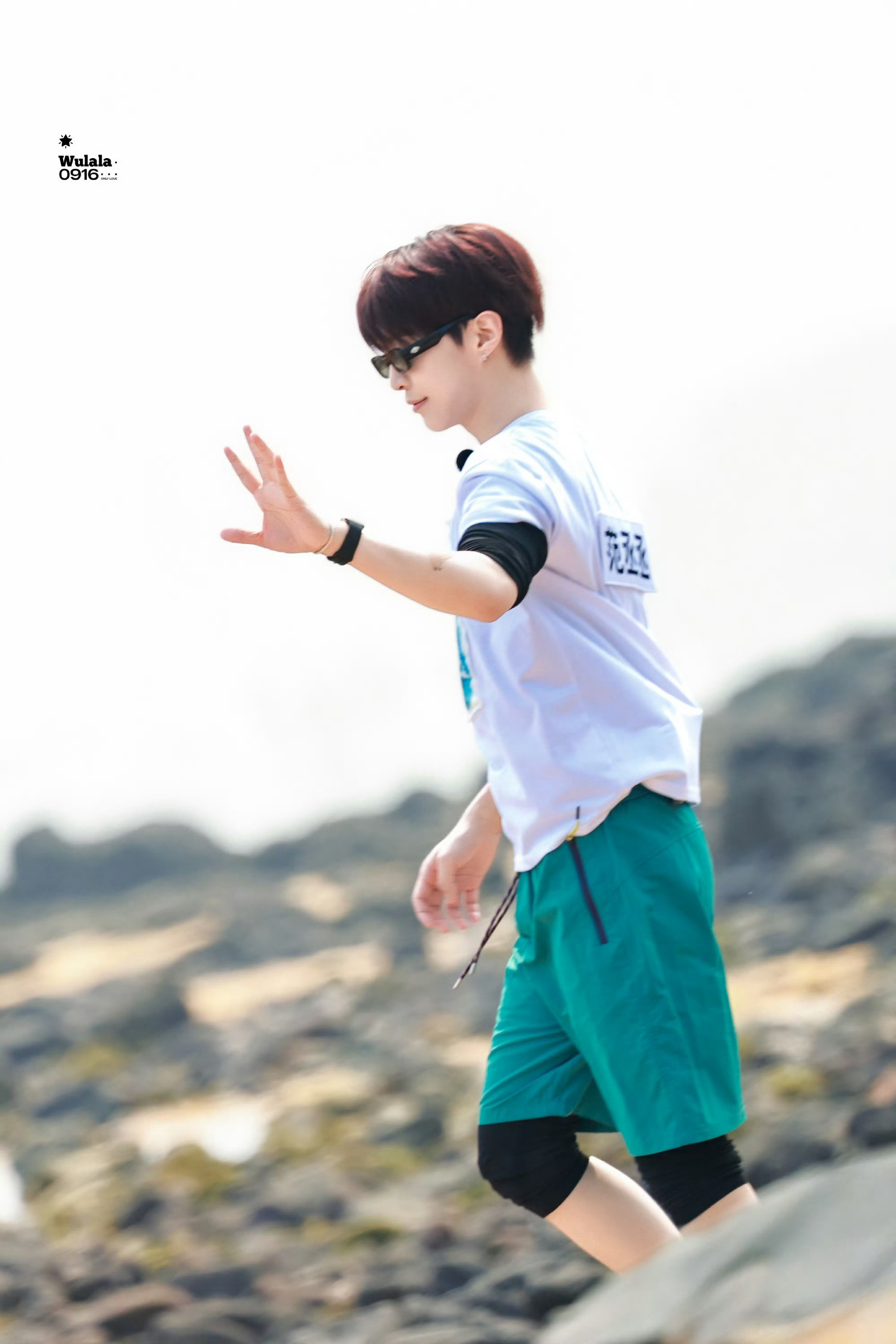 范丞丞今日奔跑吧新路透，青春洋溢的男大