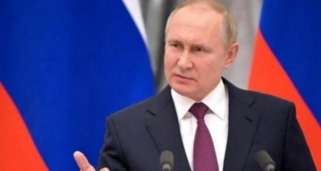 俄军明明有机会拿下乌克兰，为啥久攻不下？其实原因印证毛主席的一段预言。四年前俄军