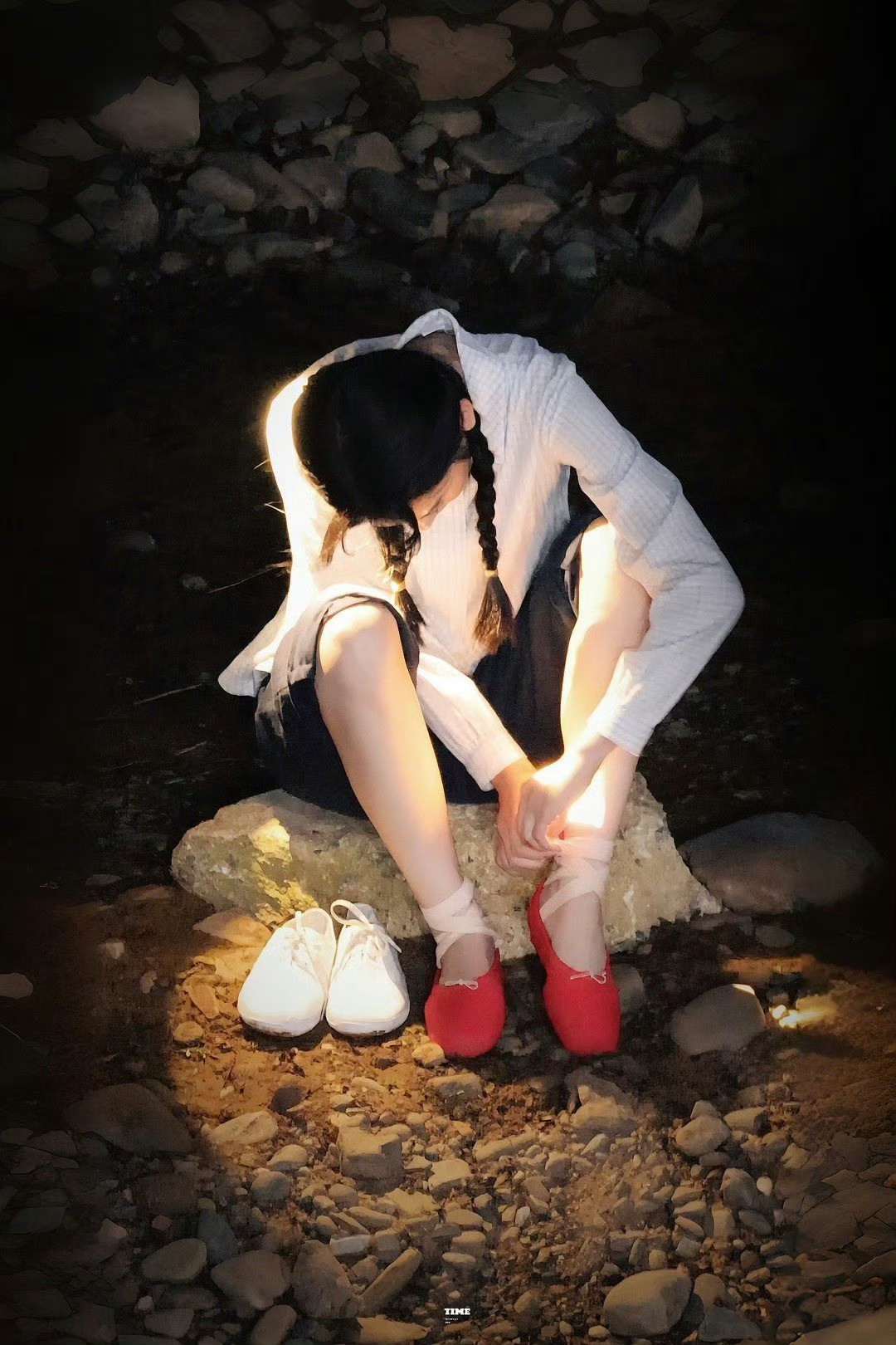周也红舞鞋光影美​​​