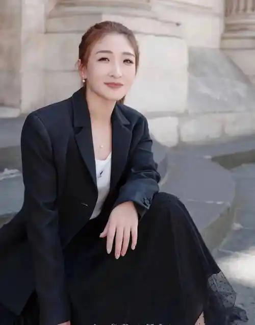 刘诗雯当选广州市乒协会长，到底何德何能？既不是大满贯，更不是超级全满贯，人才济