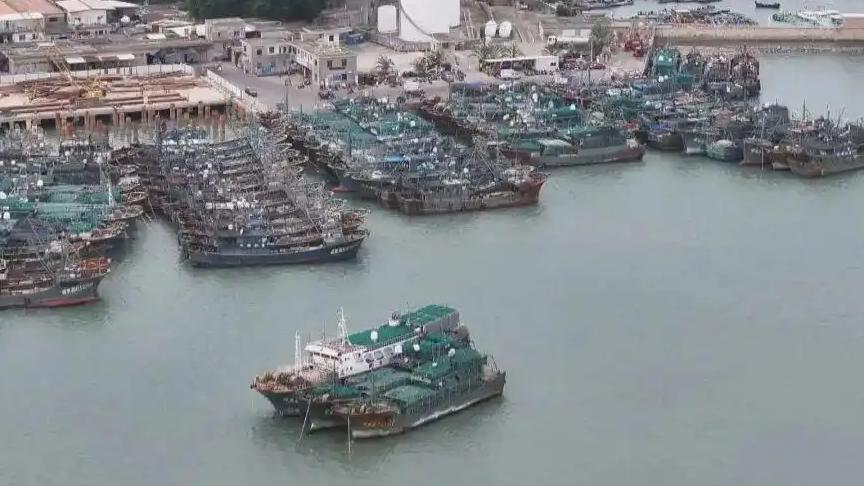 台风“凤凰”登陆台湾！强风暴雨搞突袭，多地遭“洗礼”11月12日下午到晚上