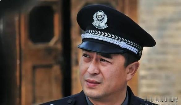 营长转业能担任派出所所长吗？不可以。营长在部队中是正营级军官，按照军转干部的