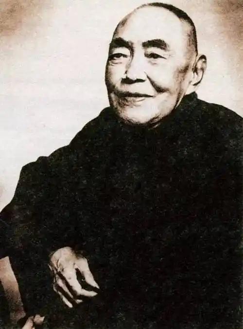 国家队出手！江苏连夜成立专班调查，南博文物风波这回藏不住了！6800元贱卖