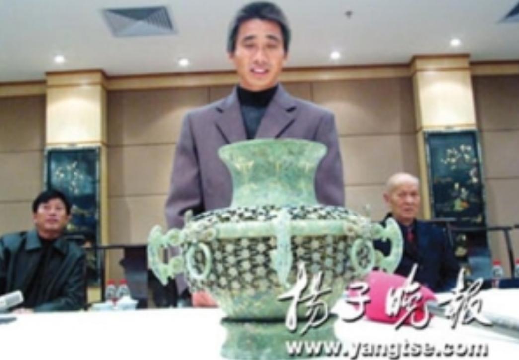 1982年，江苏一老农挖出40斤黄金，上交时才发现，装黄金的罐子才是无价之宝。