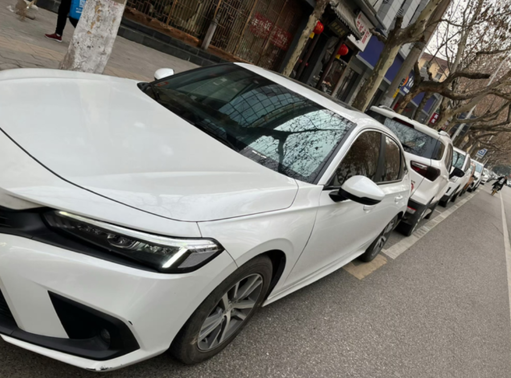 十一代思域用车一年多的感受1、高速油门反馈很及时，过弯也很舒适；2、L2辅助