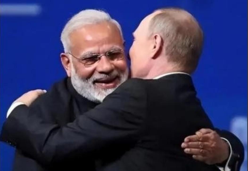 俄罗斯最大的靠山浮出水面，不是伊朗更不是中国。俄乌冲突中，俄罗斯能坚持这么久，有