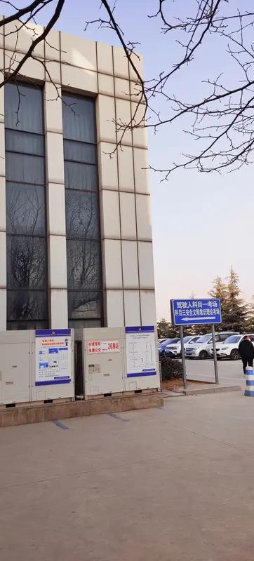 【石家庄车管所发布机动车年检便民提示】不少车主最近都在咨询车辆年检的问题，车